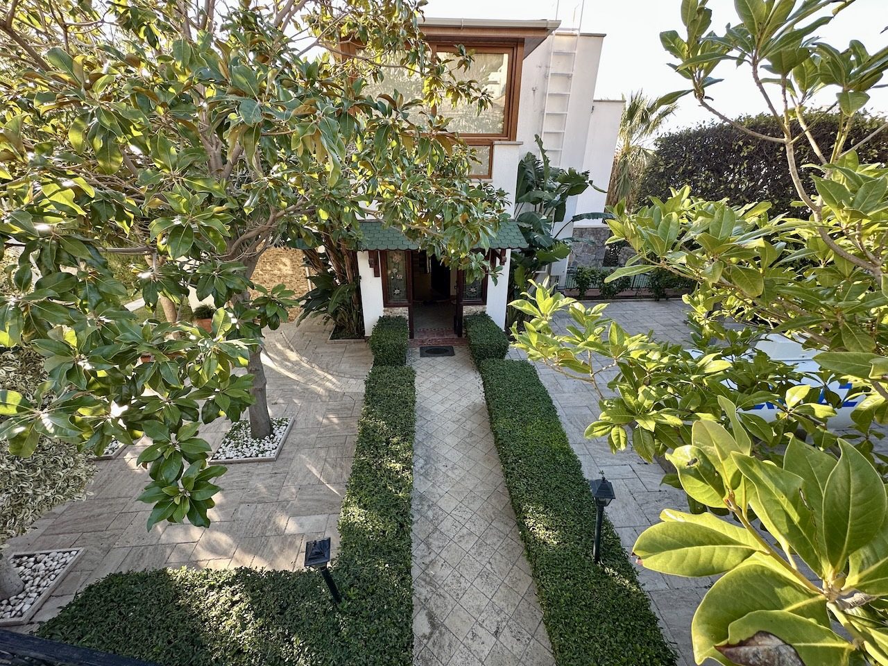 Turgutreis'te Elit Konumda Havuzlu Deniz Manzaralı Lüks Villa