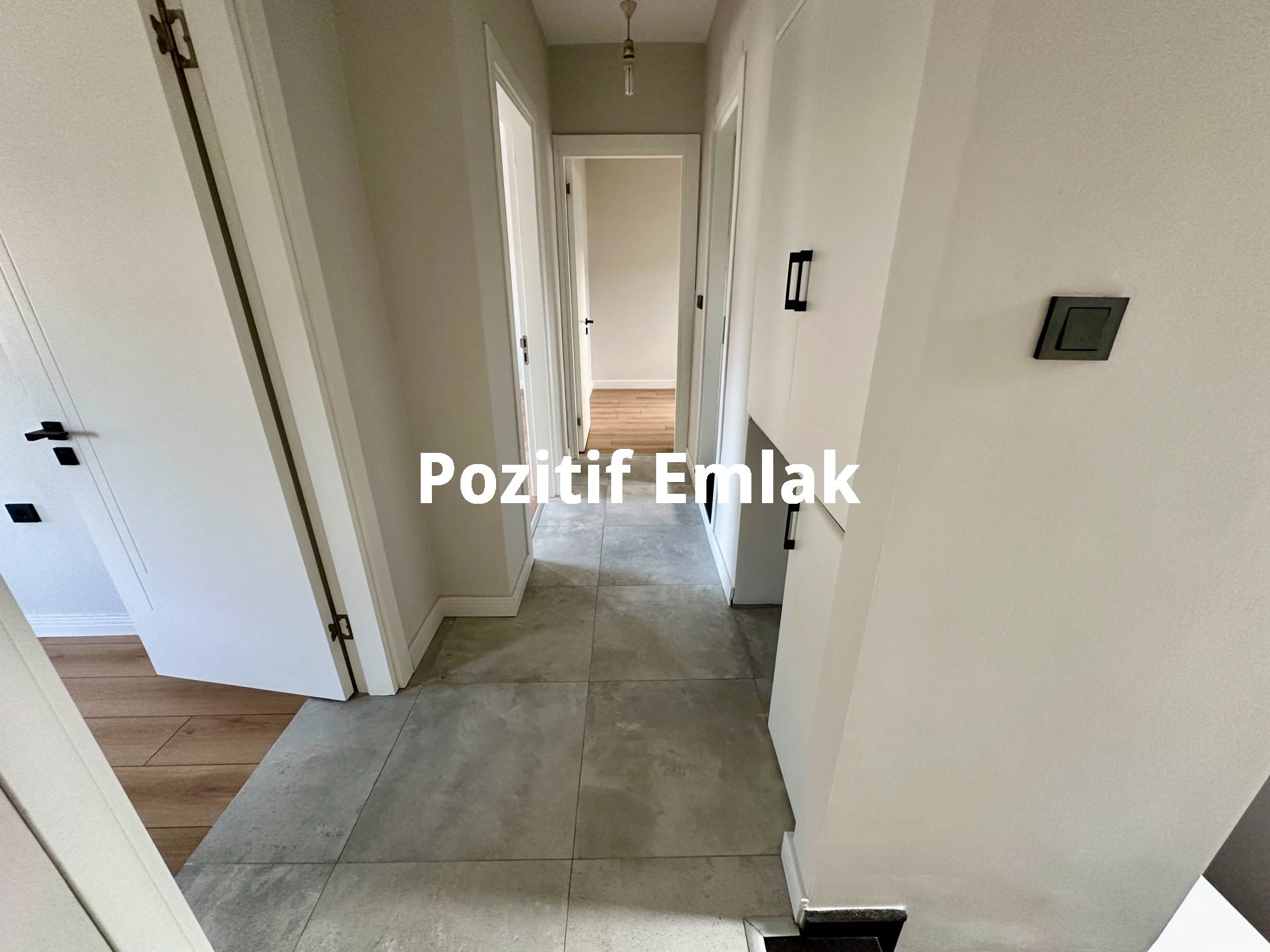 Bodrum Akyarlar'da Nezih Site İçinde Geniş Bahçeli Villa