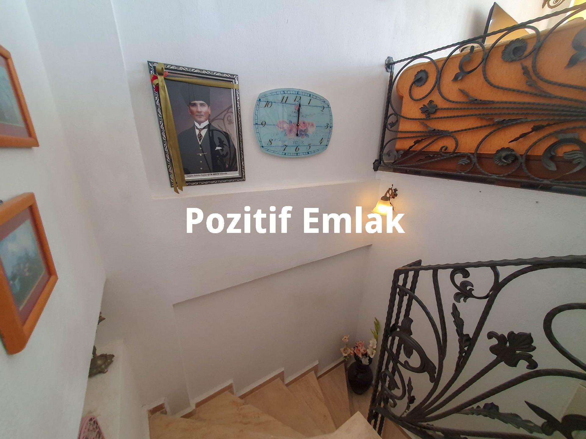 Bodrum Gümüşlük'te Satılık Harika Manzaralı Site İçi 3+1 Villa