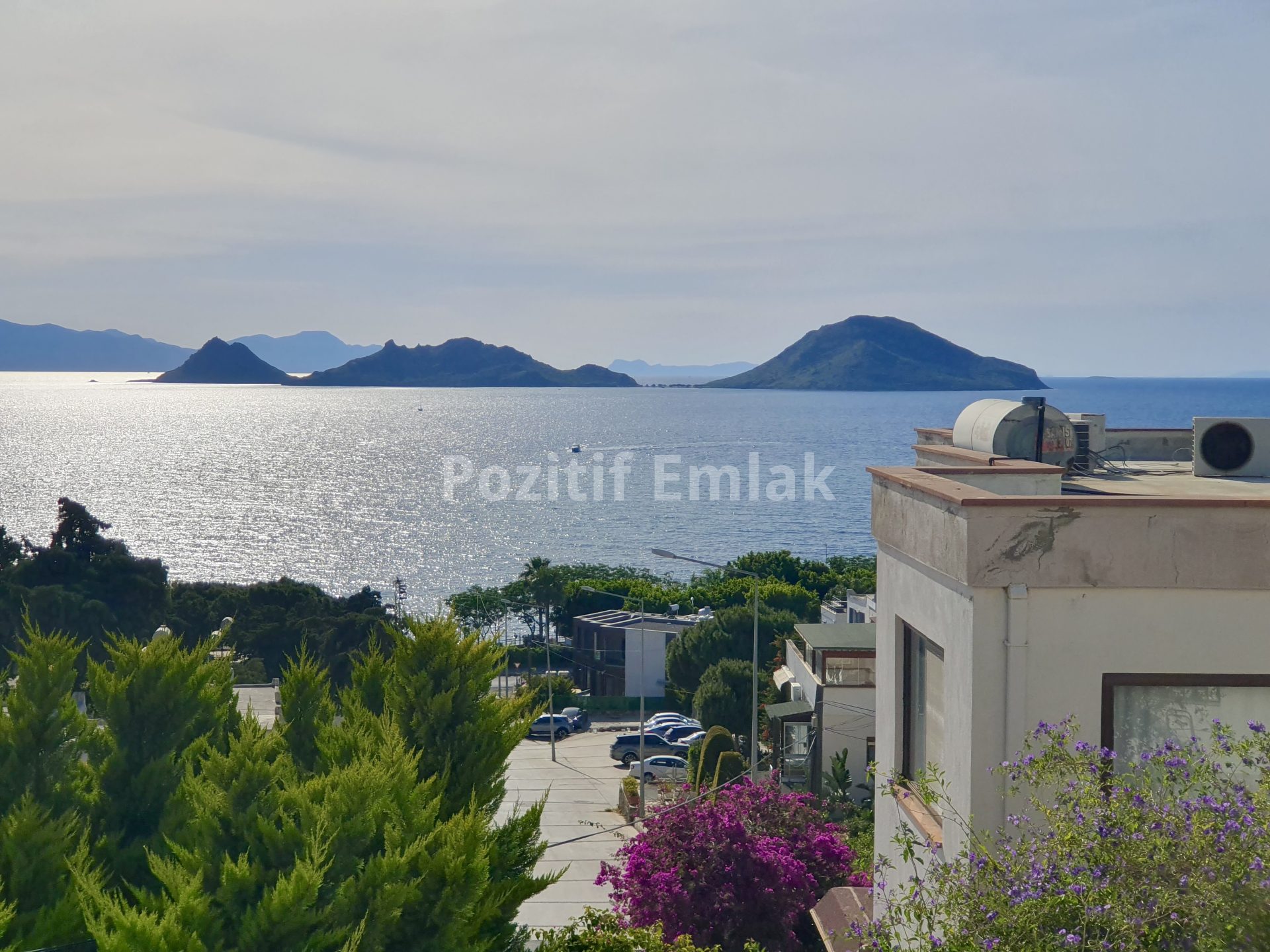 Turgutreis'te Harika Deniz Manzaralı Denize Yakın Bahçe Dubleksi Daire