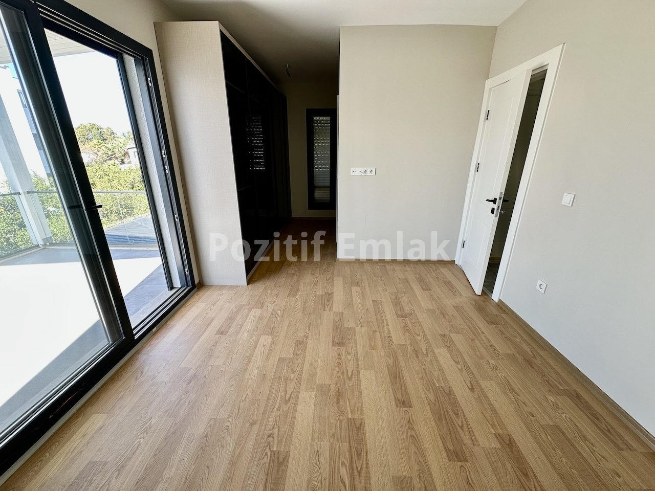 Bodrum Turgutreis Merkezde Harika Konumlu Sıfır 3+1 Villa
