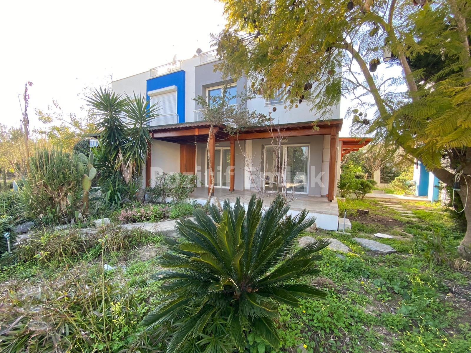 Bodrum Kadıkalesi'nde Denize Yakın Havuzlu Site içi 3+1 Villa