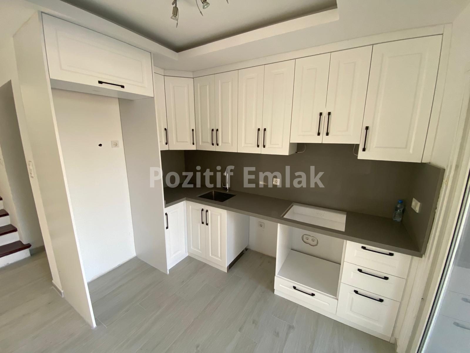 Bodrum Kadıkalesi'nde Denize Yakın Havuzlu Site içi 3+1 Villa