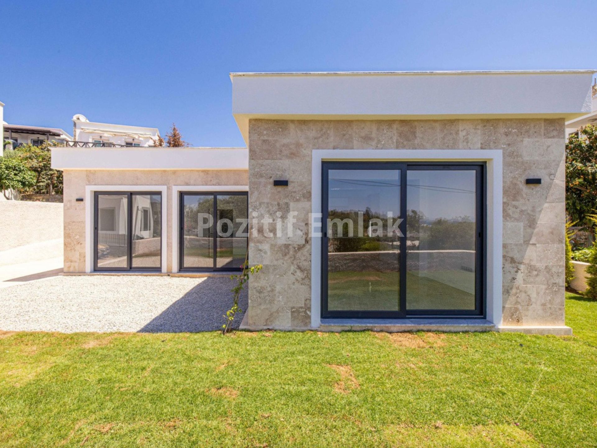 Bodrum Kadıkalesi'nde Harika Konumlu Müstakil Bahçeli Tek Katlı Villa