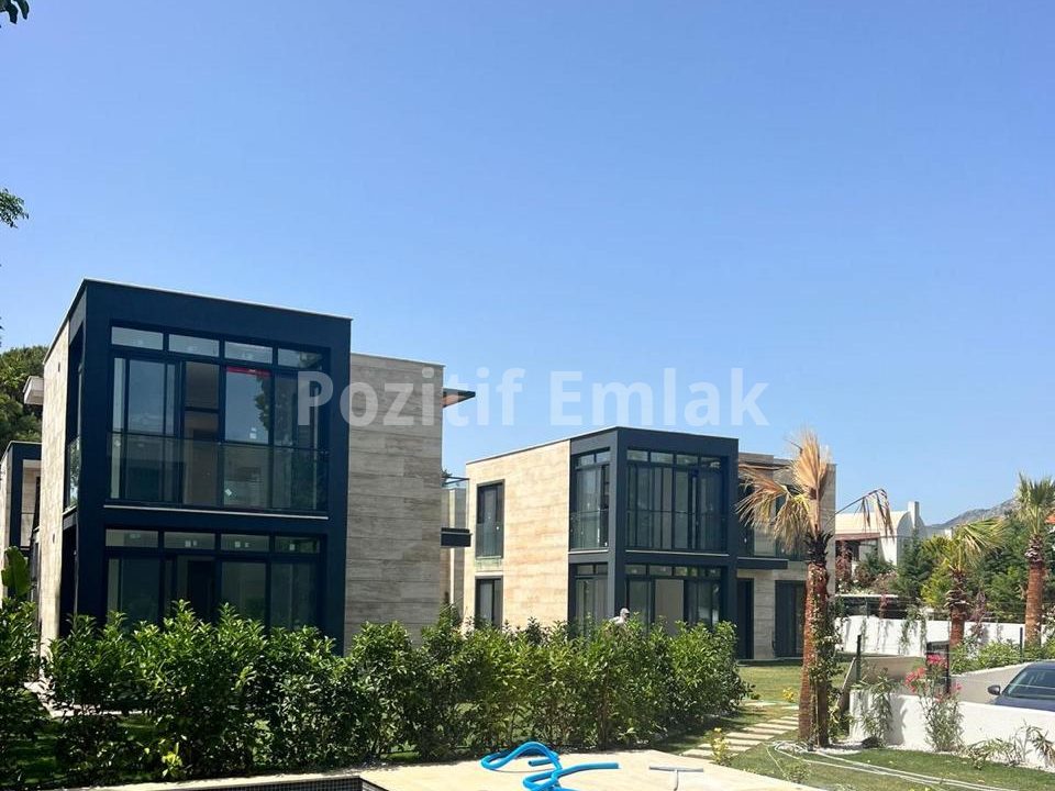Bodrum Yahşi'de Denize Çok Yakın Havuzlu Sıfır Lüks Daireler