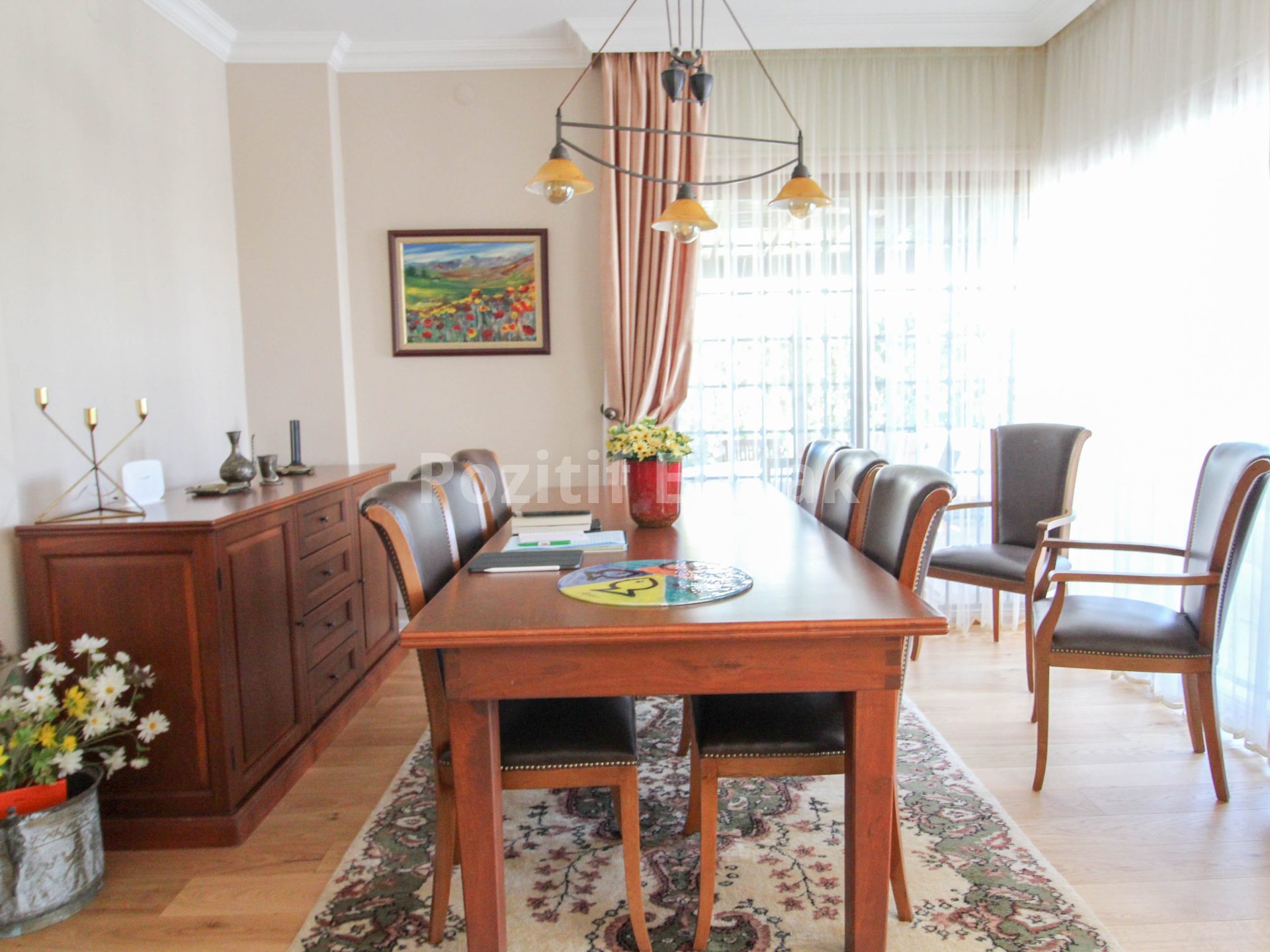 Turgutreis'te Denize 200 Metre Mesafede 5+1 Havuzlu Villa