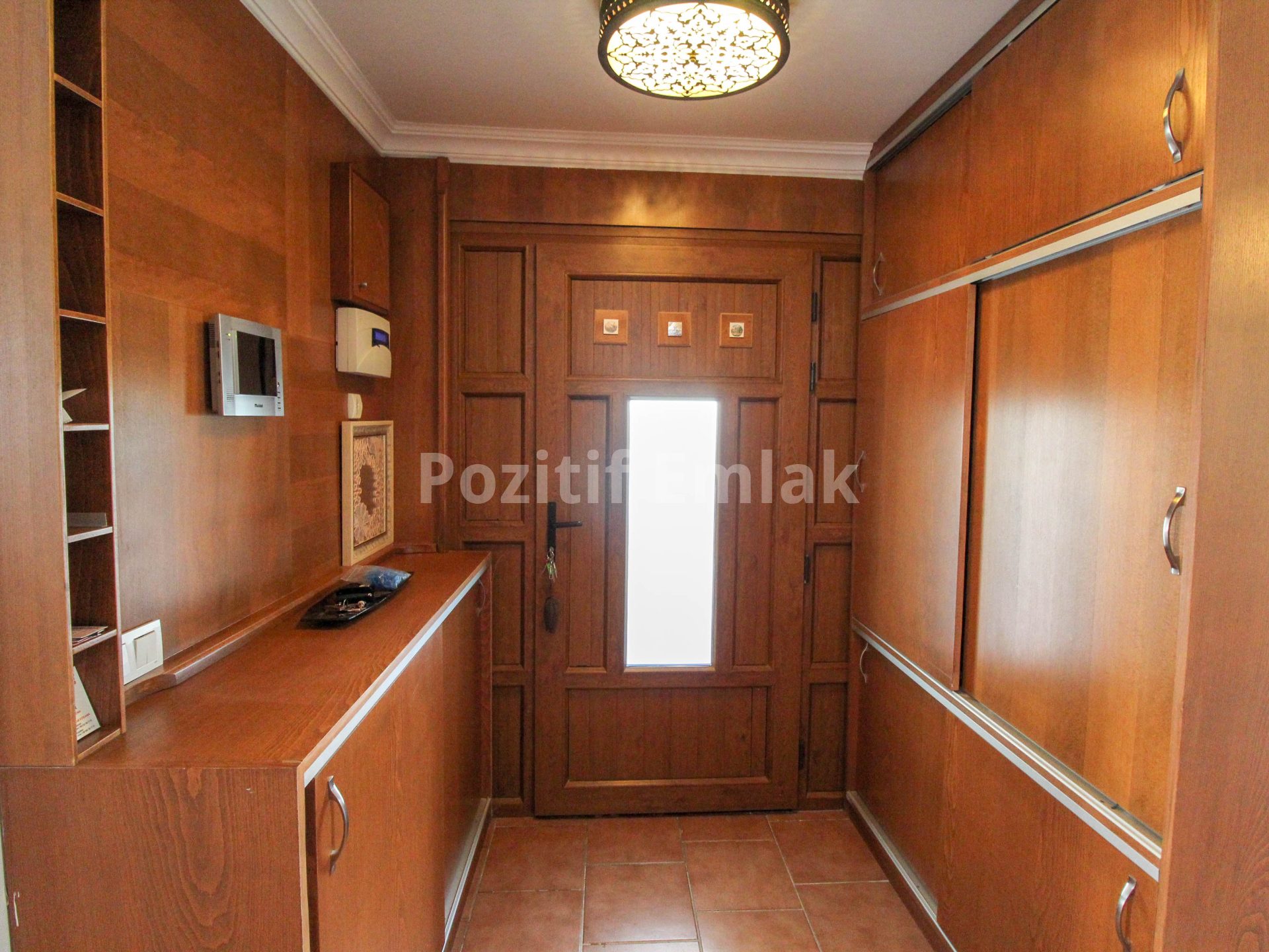 Turgutreis'te Denize 200 Metre Mesafede 5+1 Havuzlu Villa