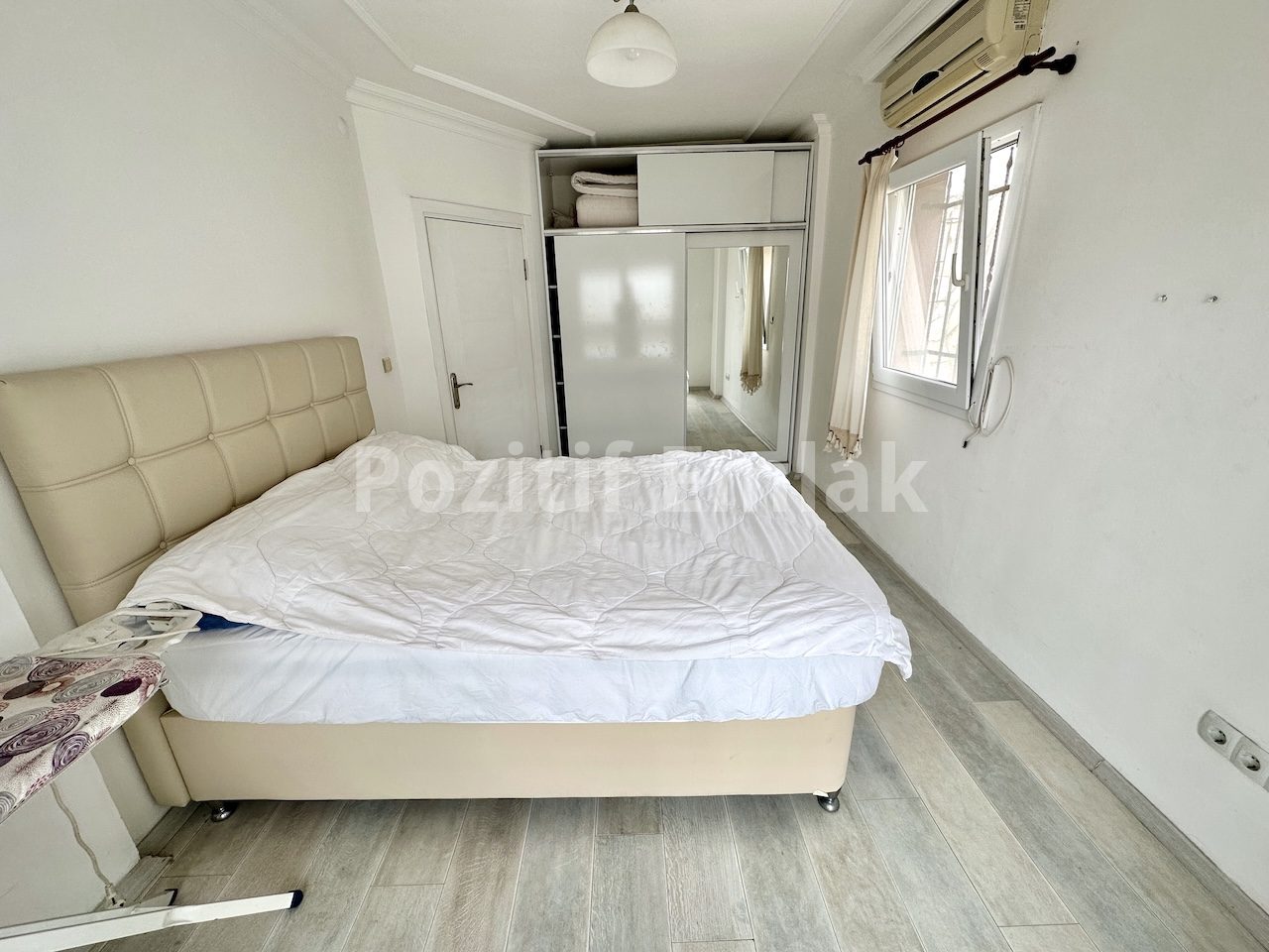 Turgutreis Merkezde Deniz Manzaralı Havuzlu Müstakil Villa