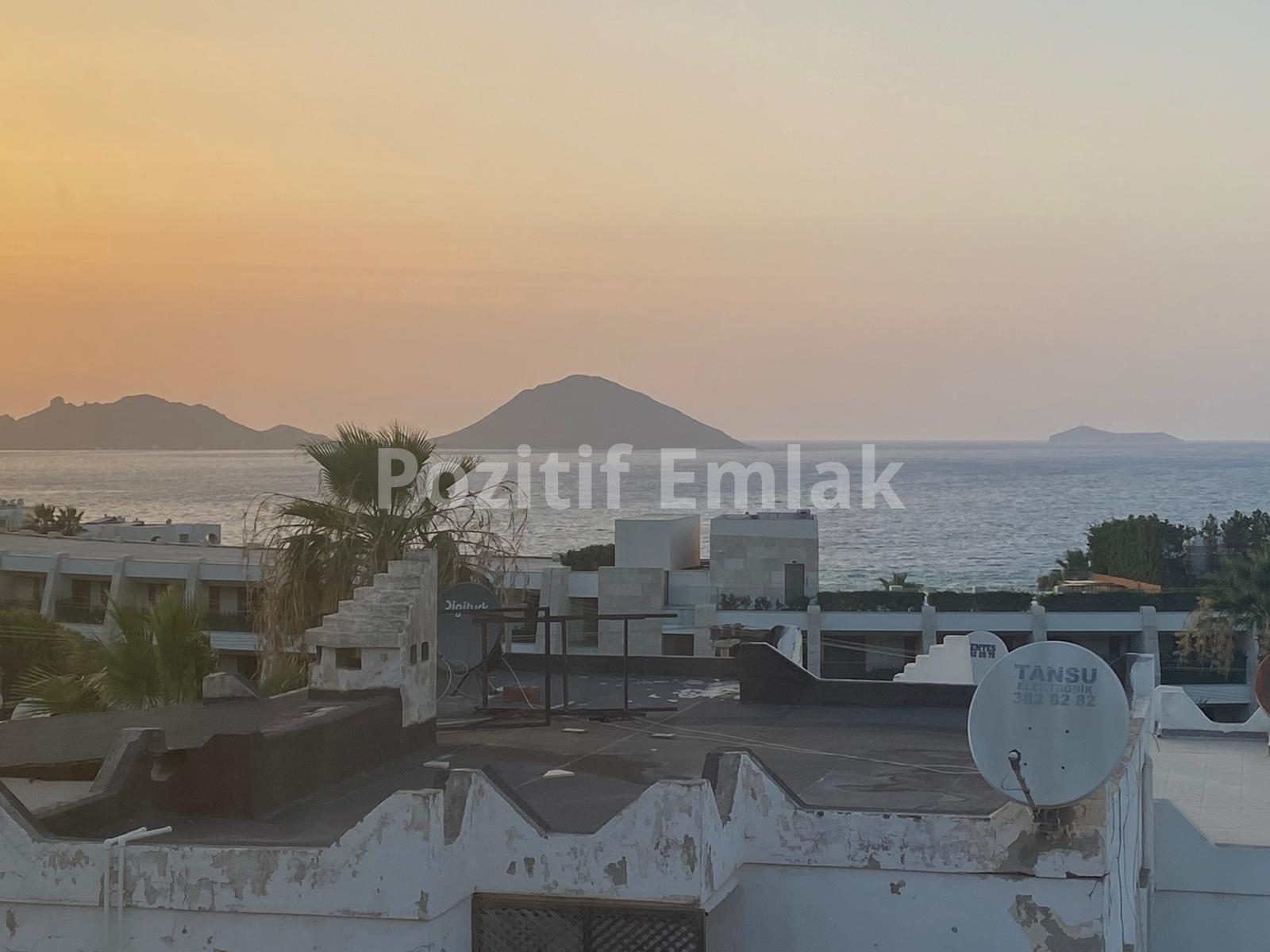 Bodrum Turgutreis'te Denize Yakın Deniz Manzaralı Dubleks Villa