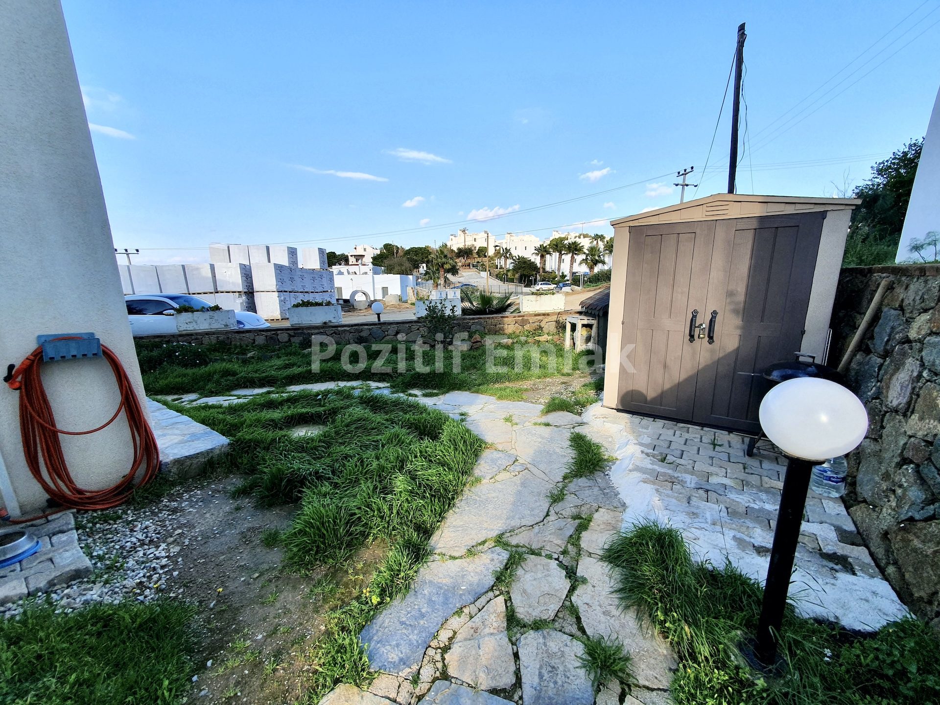 Gümüşlük Koyunbaba'da Havuzlu Sitede Deniz Manzaralı Villa