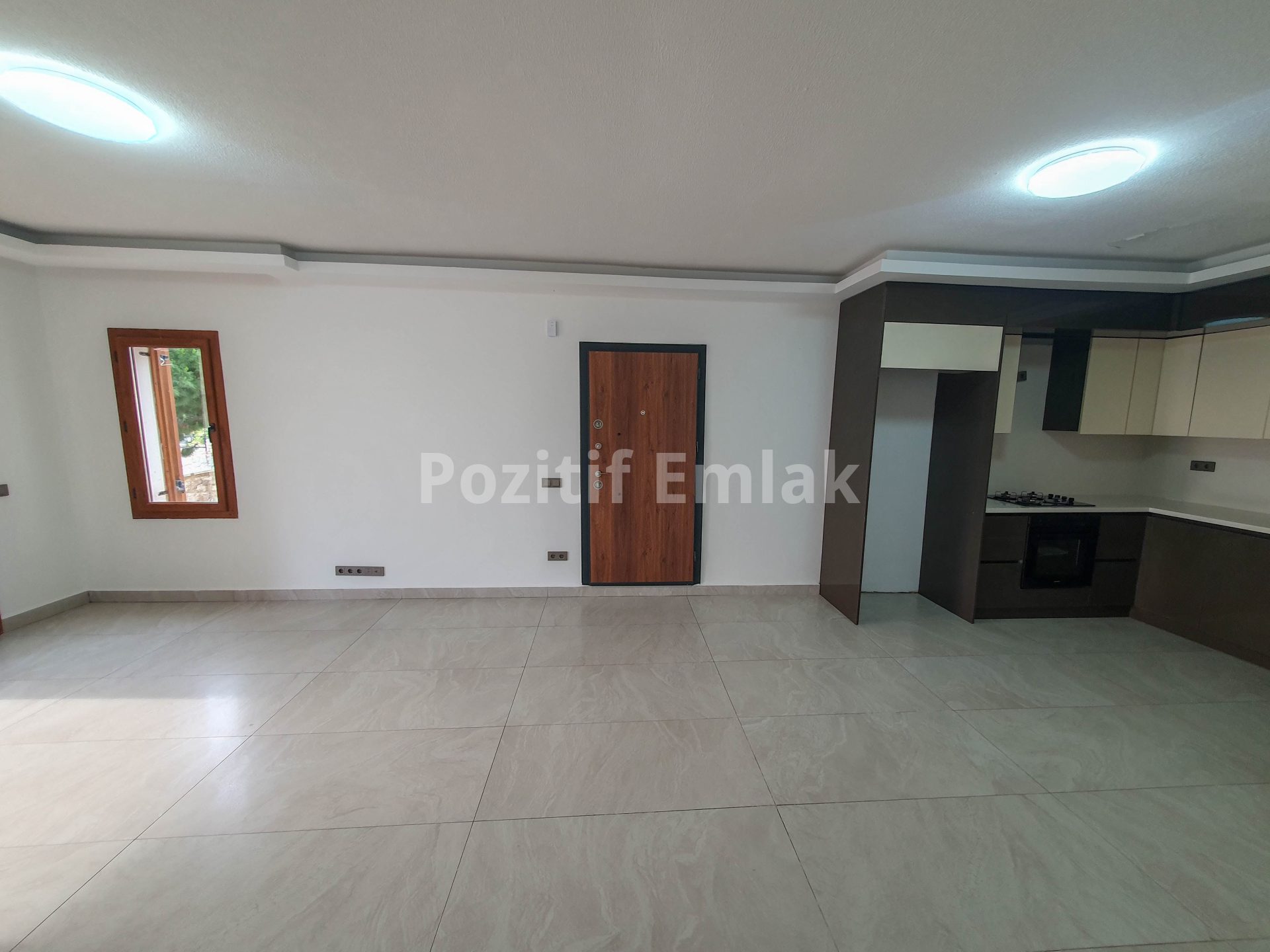 Turgutreis'te Deniz Manzaralı, Havuzlu Sitede 2+1 Daire