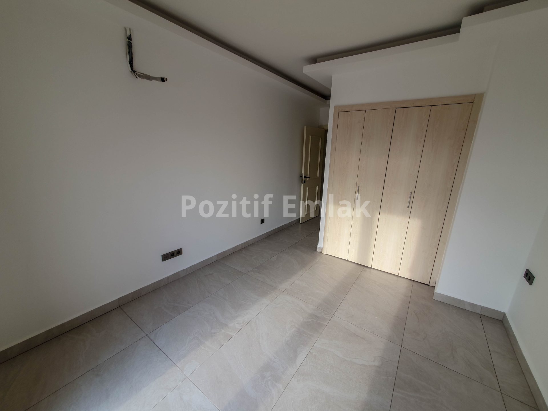 Turgutreis'te Deniz Manzaralı, Havuzlu Sitede 2+1 Daire