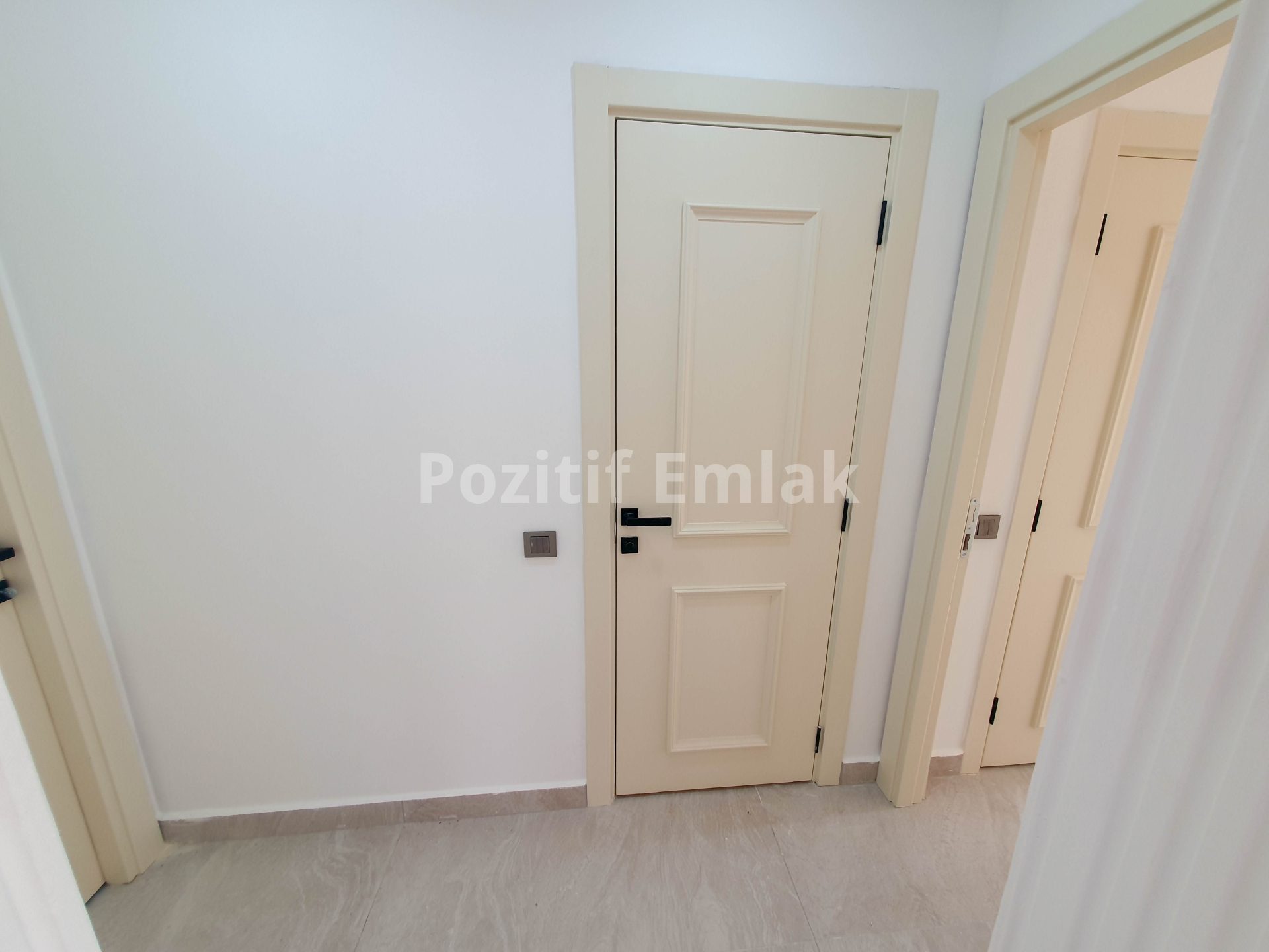 Turgutreis'te Deniz Manzaralı, Havuzlu Sitede 2+1 Daire
