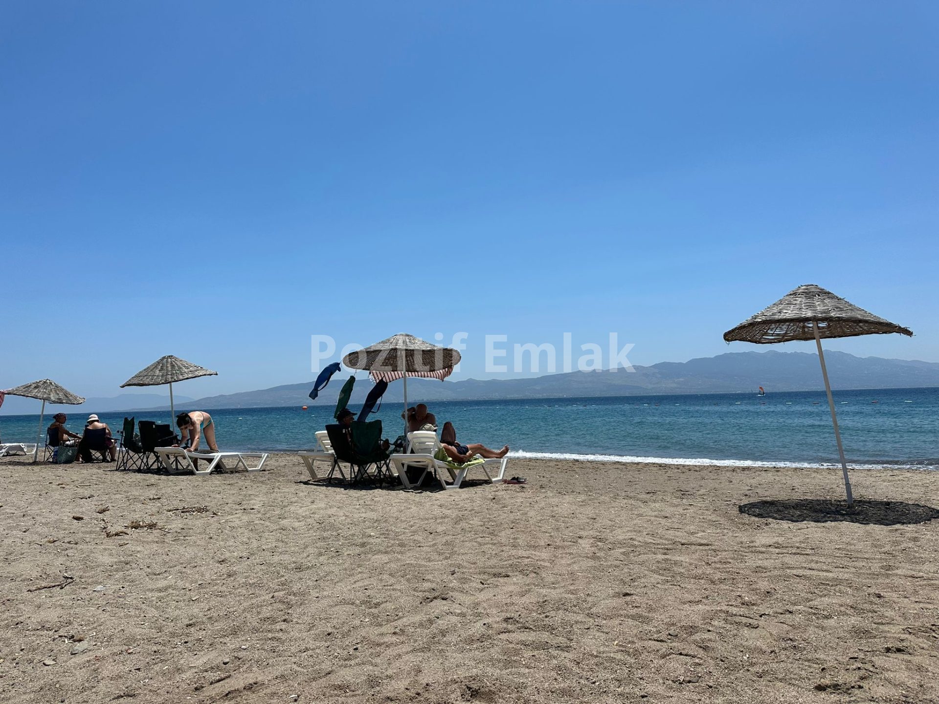 Akyarlar'da Plaja Yakın Deniz Manzaralı Bahçeli Villa