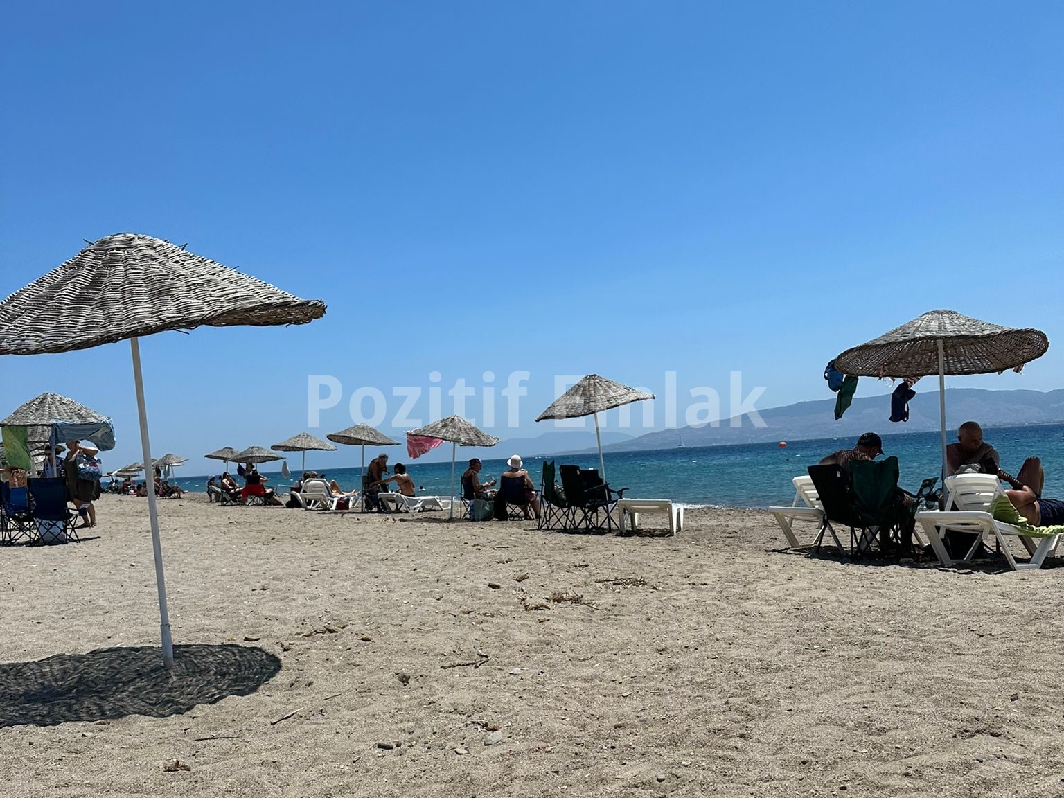 Akyarlar'da Plaja Yakın Deniz Manzaralı Bahçeli Villa