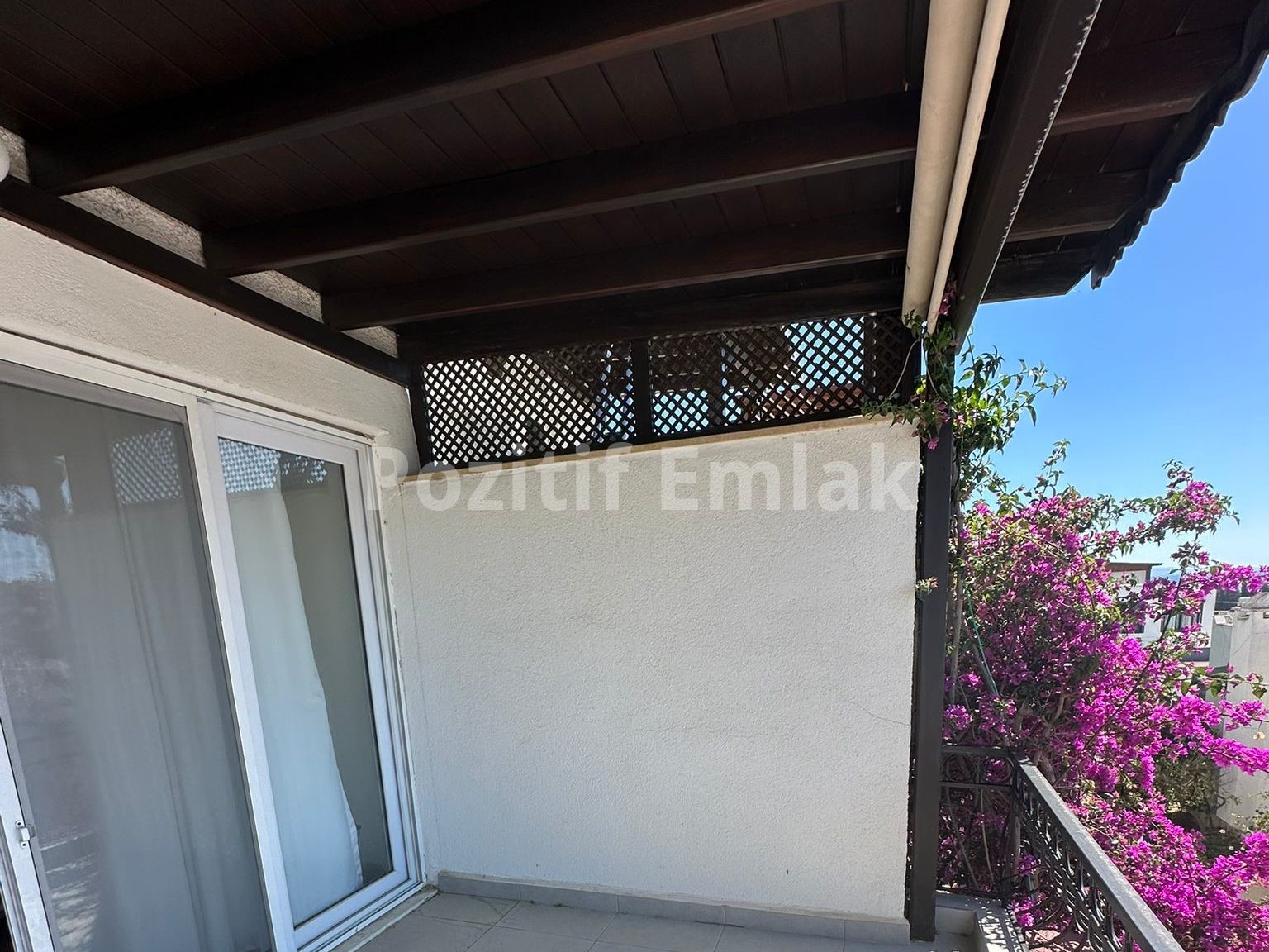 Bodrum Akyarlar'da Site içi Deniz Manzaralı Daire
