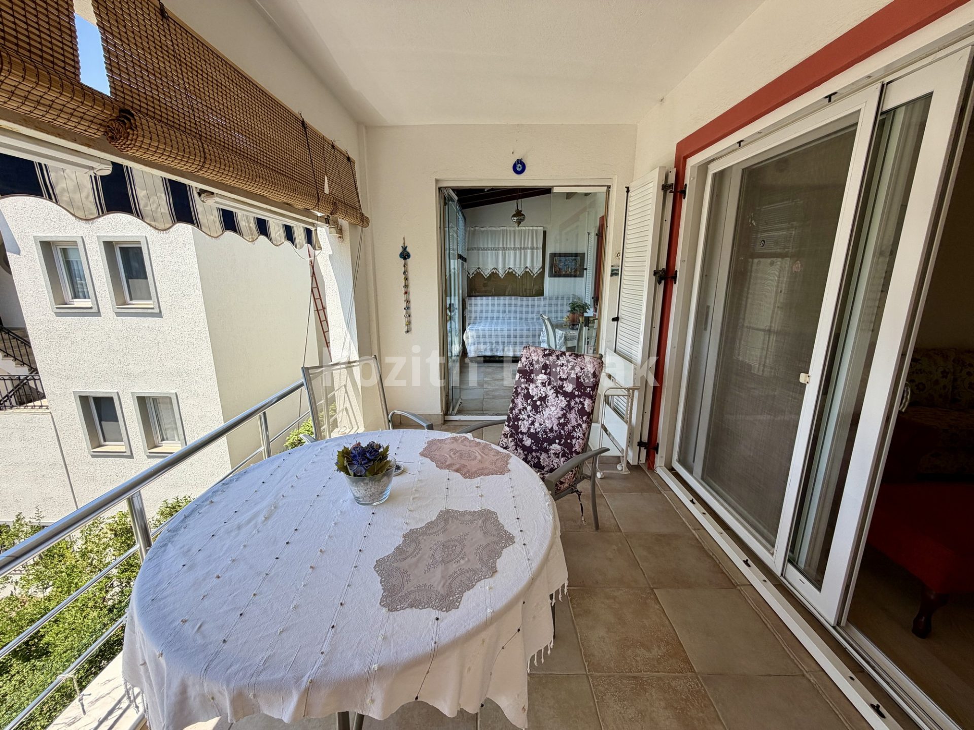 Turgutreis Merkezde Çok Geniş Ara Kat 3+1 Daire