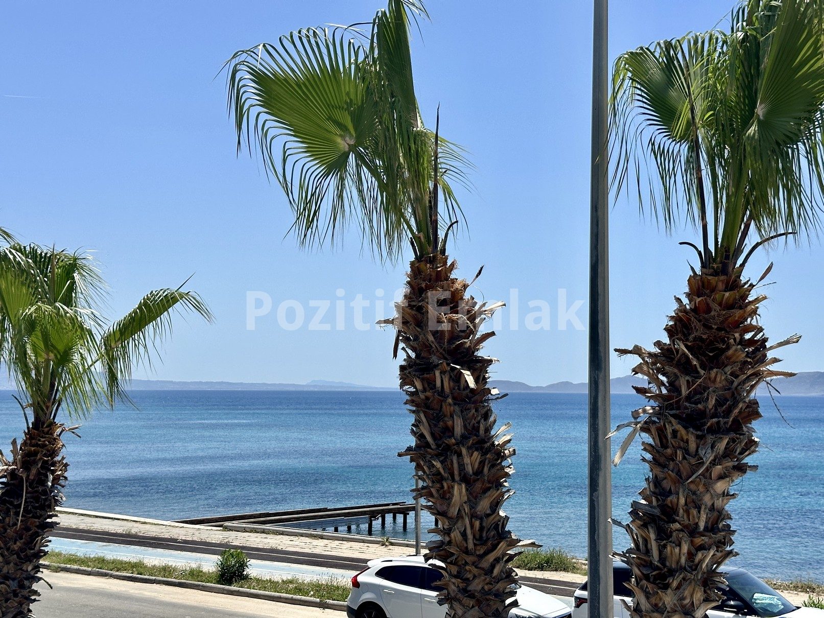 Bodrum Turgutreis'te Denize Sıfır, Ada Manzaralı Havuzlu Ev