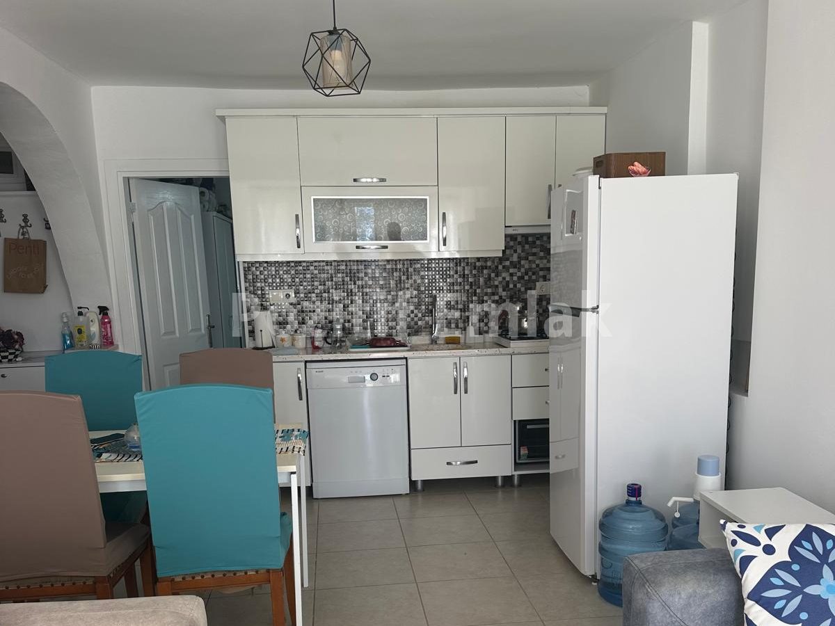 Bodrum Akyarlar'da Satılık Site içi Sahile Yakın 3+1 Bahçe Katı