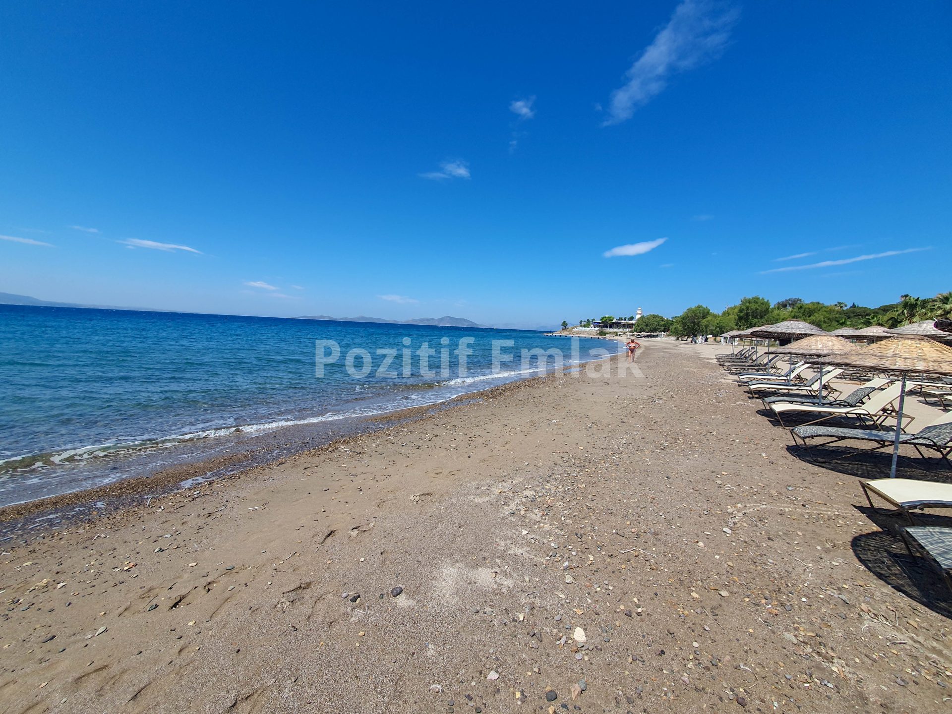 Bodrum Akyarlar'da Satılık Site içi Sahile Yakın 3+1 Bahçe Katı